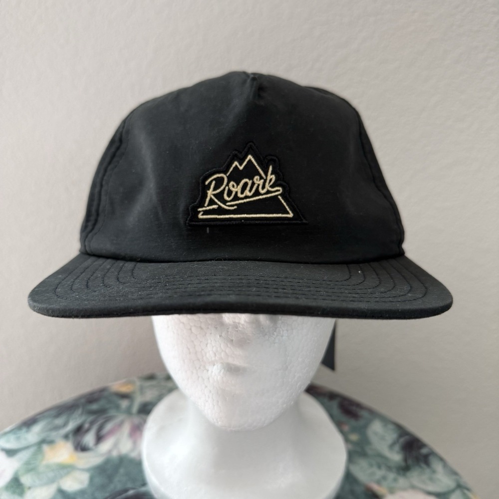ROARK NEW Peaking 5 Panel Snapback Hat Black
